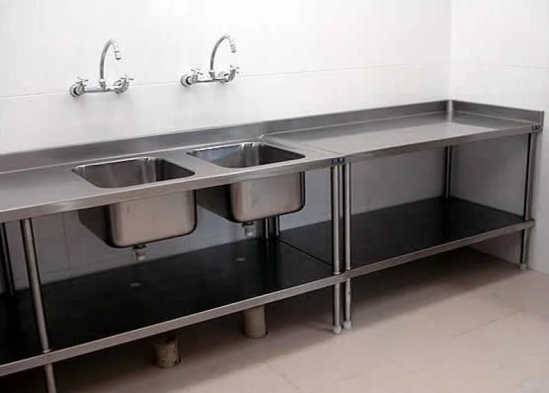 PIAS EM INOX